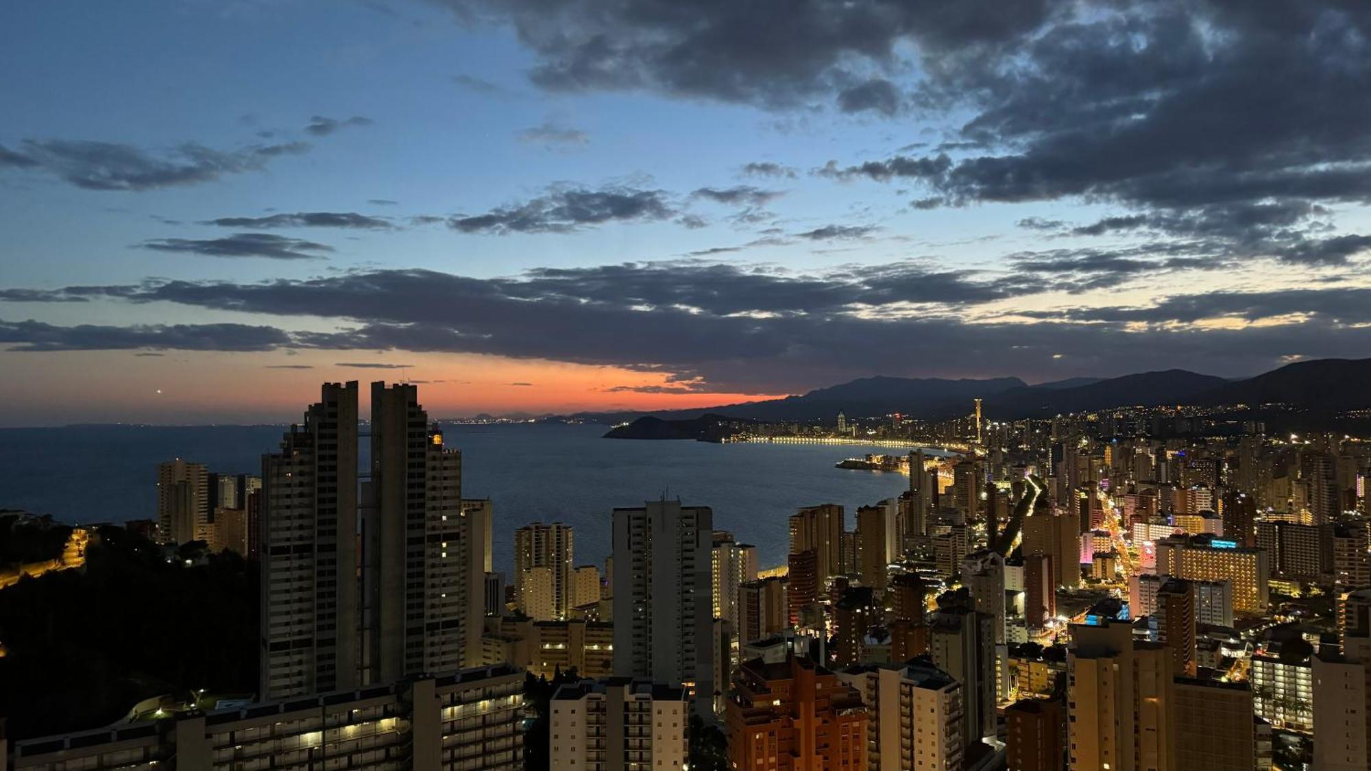 Planta 28 - 2 Dormitorios Con Vistas Benidorm Exterior foto